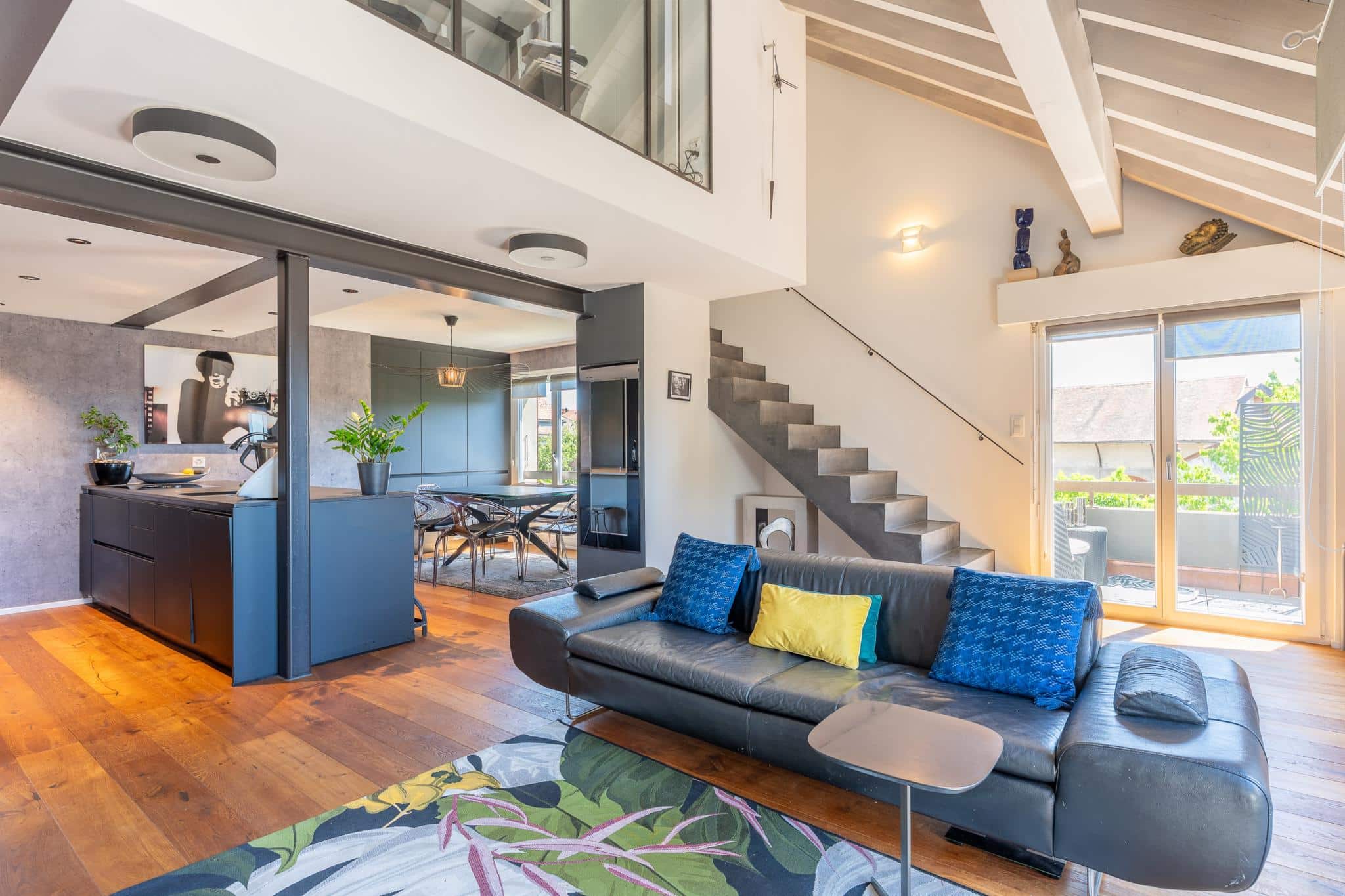Eysins | Lumineux duplex intégralement rénové, à 10mn du coeur de Nyon